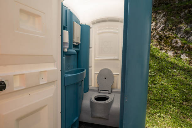 Best Luxury portable toilet rental  in Lake Camelot, WI