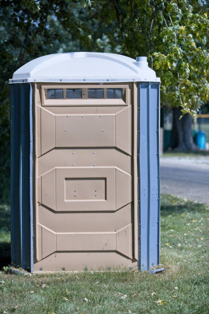 Best High-end porta potty rental  in Lake Camelot, WI